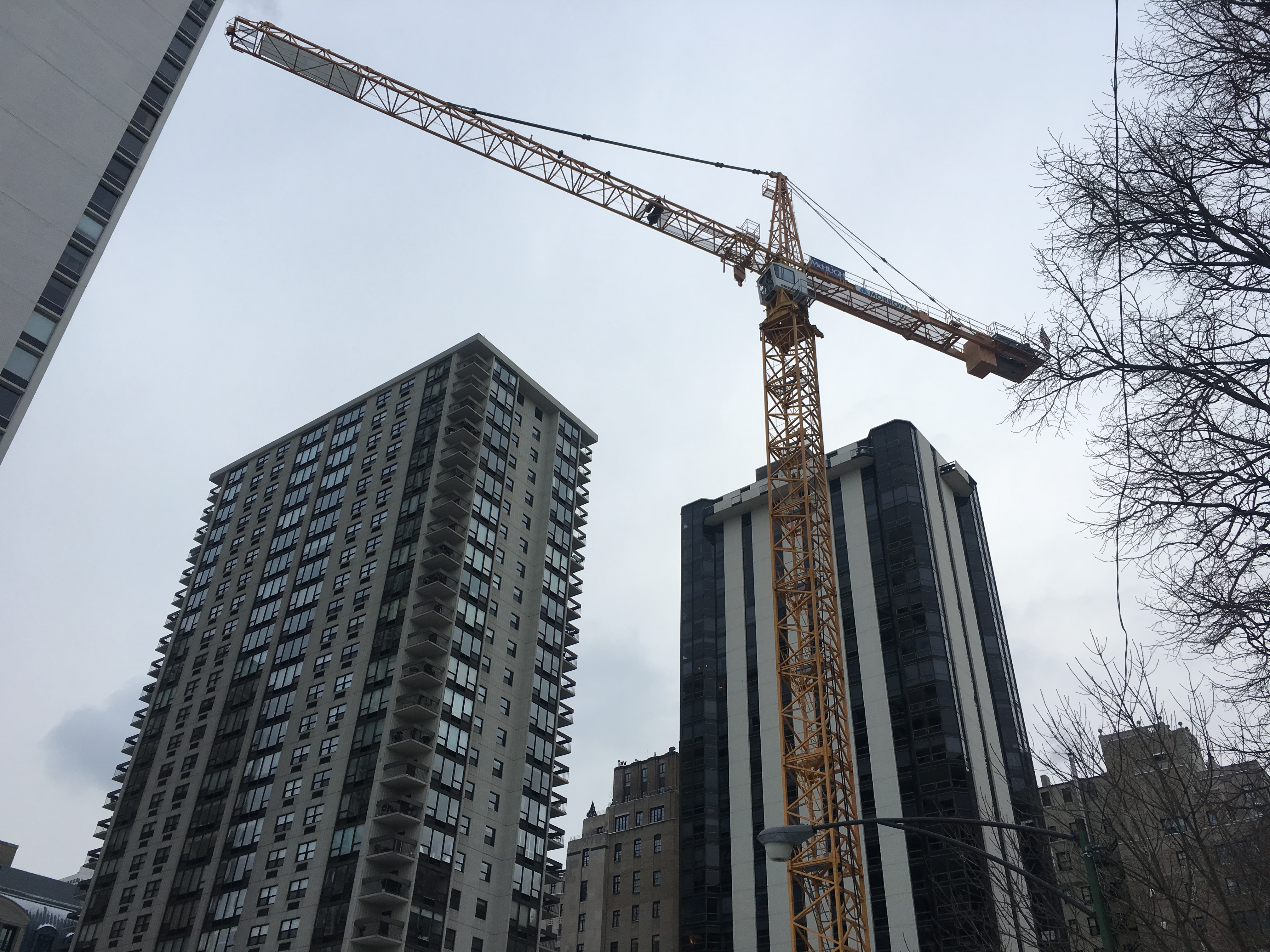61 East Banks tower crane